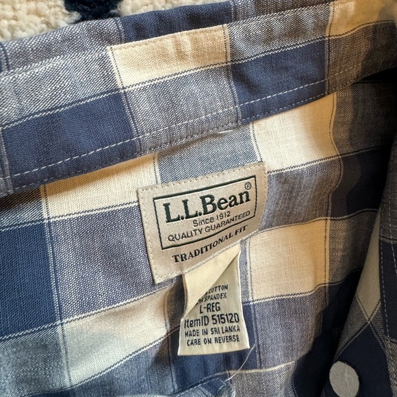 LL Bean Blue Button Down Chambray Shirt - Picture 4 of 6